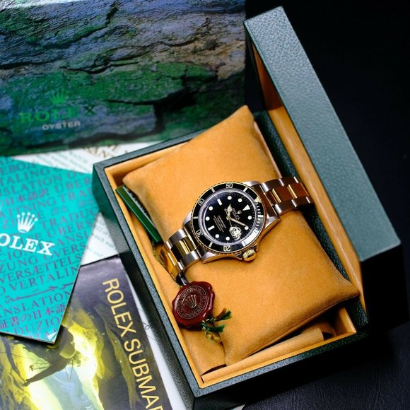 MEN'S ROLEX SUBMARINER 2TONE BLACK DIAL 40MM WATCH ORIGINAL BOX & PAPERS 16803 - Picture 1 of 15